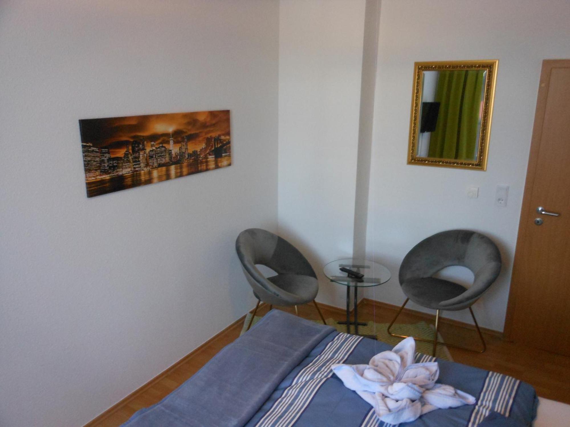 Pension Am Werder Bernburg Rom bilde